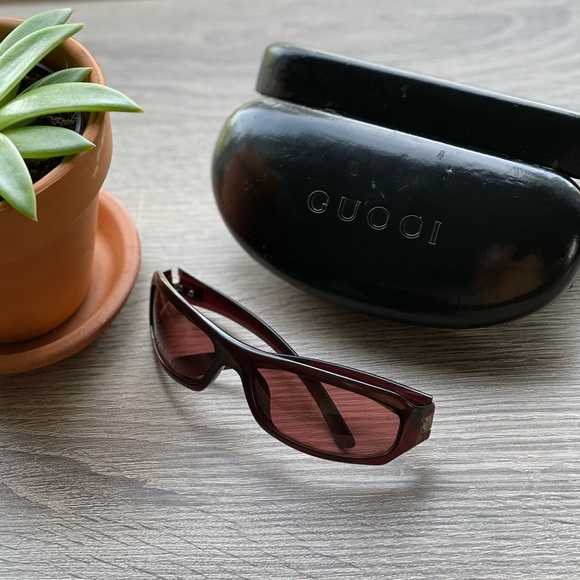 Gucci Rose Colored Sunglasses - Picture 2 of 14